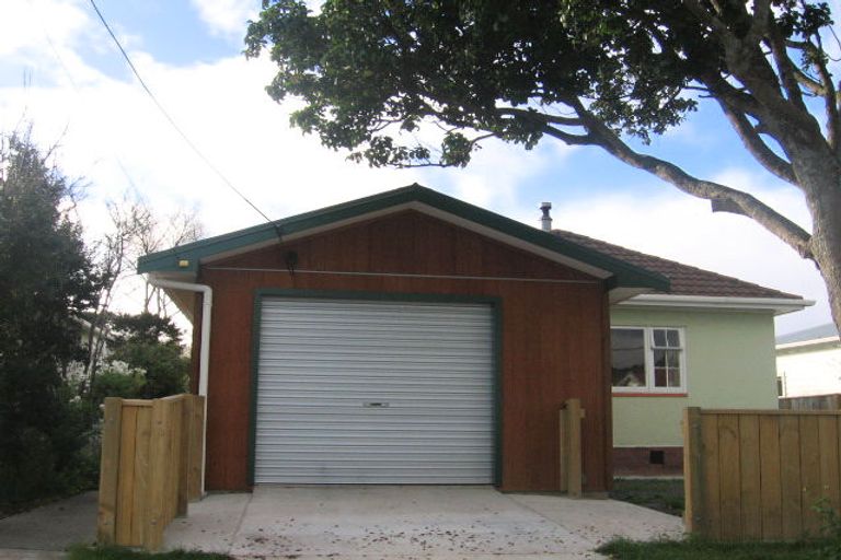 Photo of property in 7 Douglas Street, Waiwhetu, Lower Hutt, 5010
