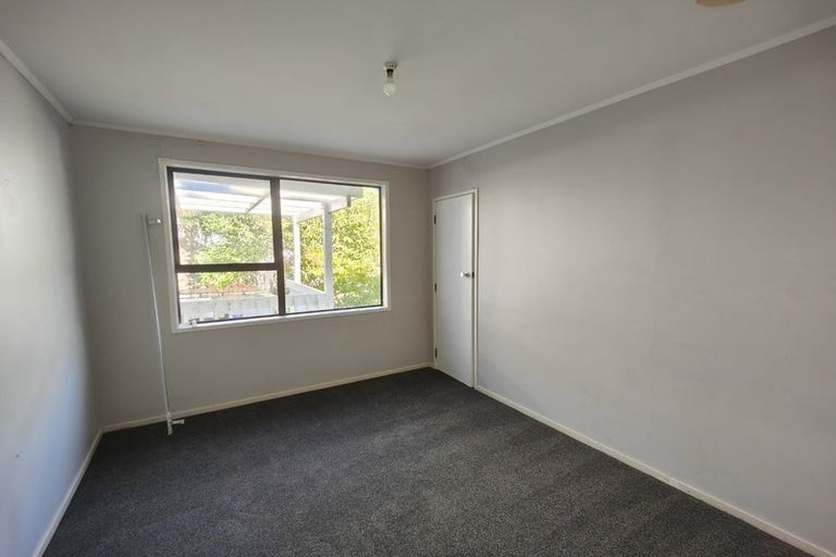 Photo of property in 4 Garner Place, Glenfield, Auckland, 0629