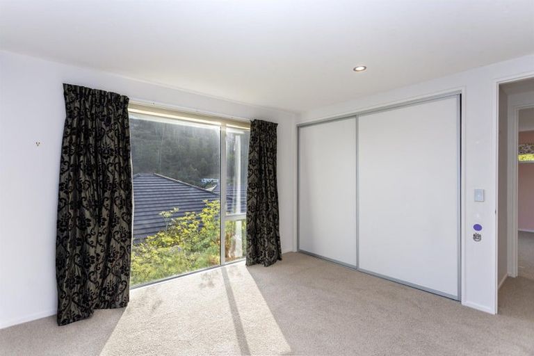 Photo of property in 7 Maurice Knowles Lane, Cashmere, Christchurch, 8022