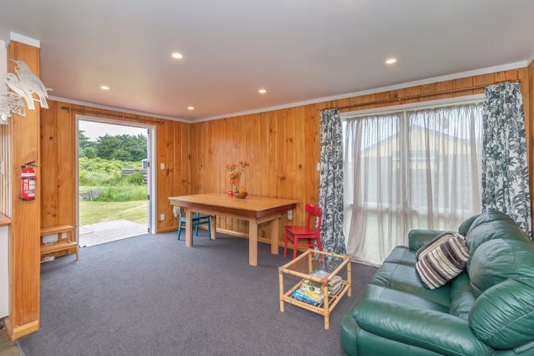 Photo of property in 10 Ewing Street, Hokio Beach, Levin, 5571