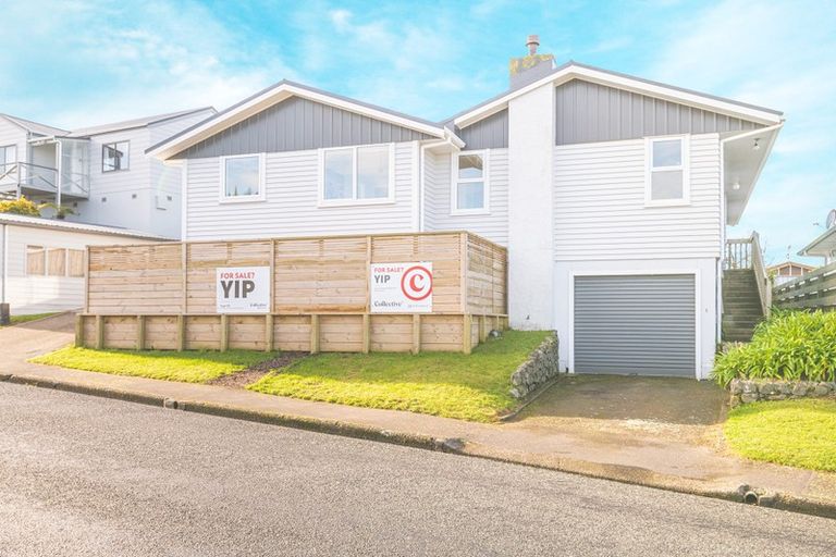 Photo of property in 18 Erris Street, Johnsonville, Wellington, 6037