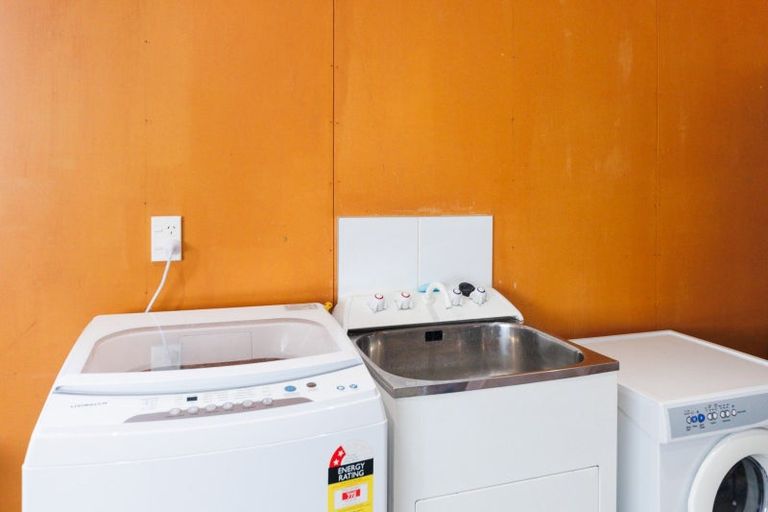 Photo of property in 1b Carthew Street, Feilding, 4702