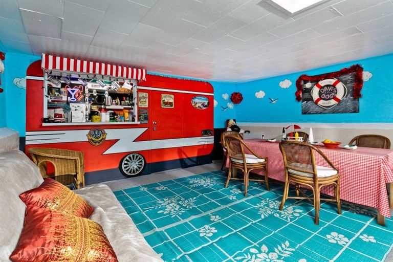 Photo of property in 101 Sturges Road, Henderson, Auckland, 0612