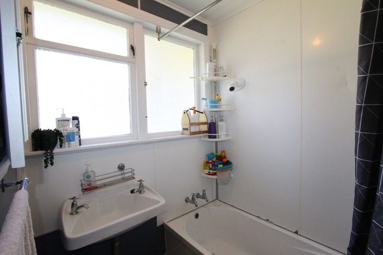 Photo of property in 20 Wilson Street, Pahiatua, 4910