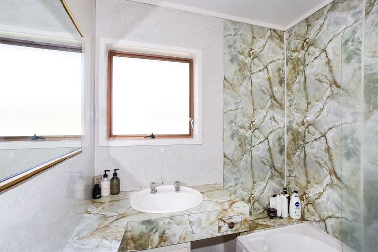 Photo of property in 144b Edinburgh Street, Pukekohe, 2120