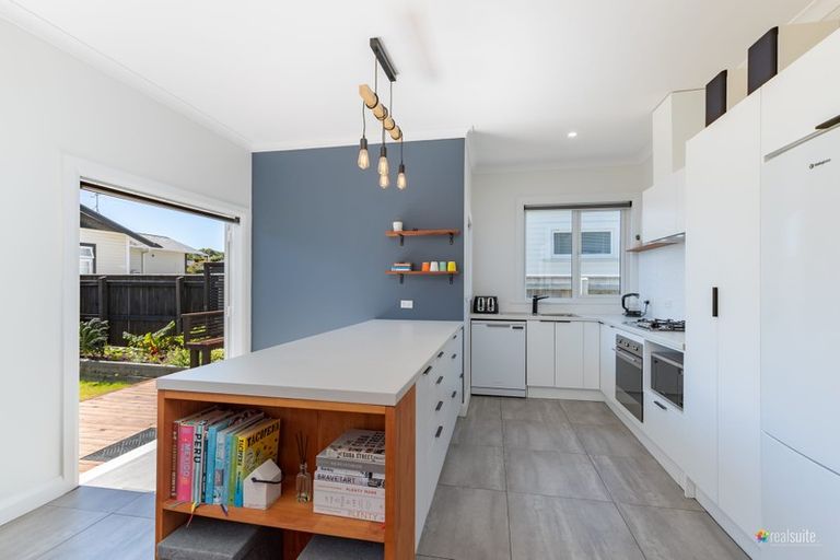 Photo of property in 43 Moa Street, Alicetown, Lower Hutt, 5010