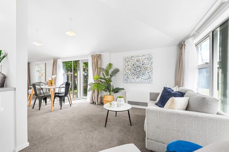 Photo of property in 4/30 Bauchop Road, Waterloo, Lower Hutt, 5011