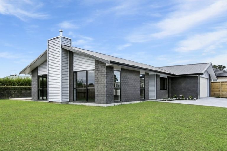 Photo of property in 6 Terli Way, Glen Avon, New Plymouth, 4312