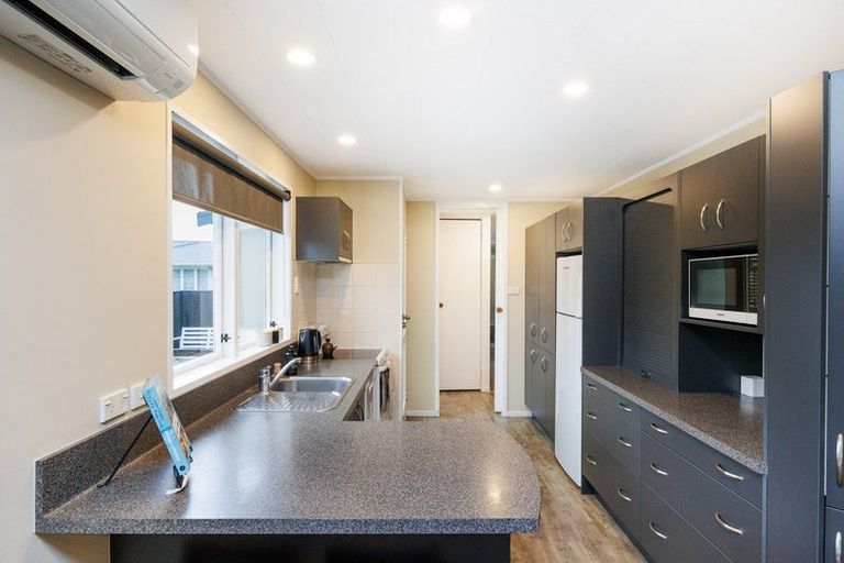 Photo of property in 644 Featherston Street, Roslyn, Palmerston North, 4414