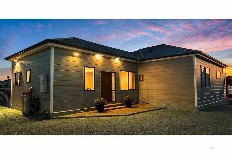 Photo of property in 23 Regent Street, West End, Timaru, 7910