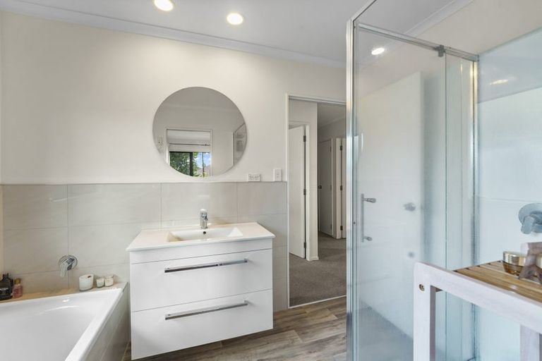 Photo of property in 58 Pelorus Street, Welcome Bay, Tauranga, 3112