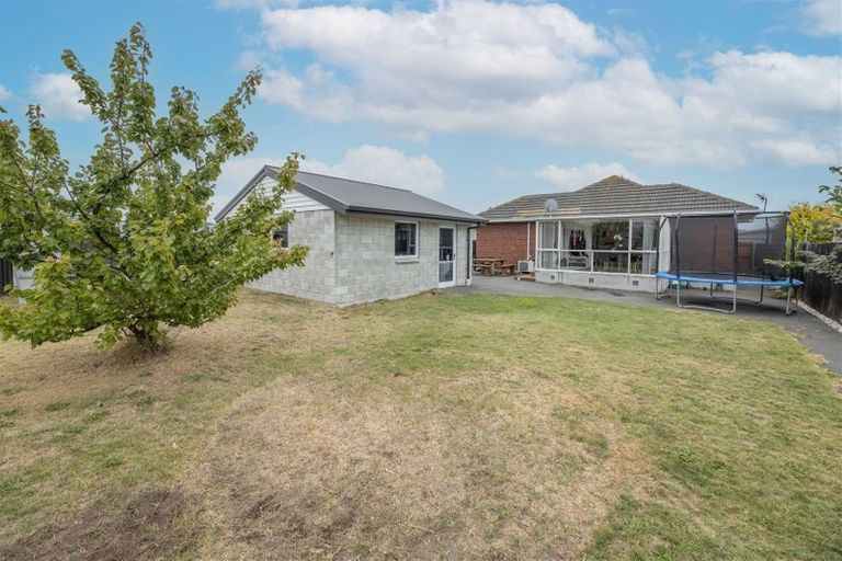 Photo of property in 22 Palmers Road, New Brighton, Christchurch, 8083