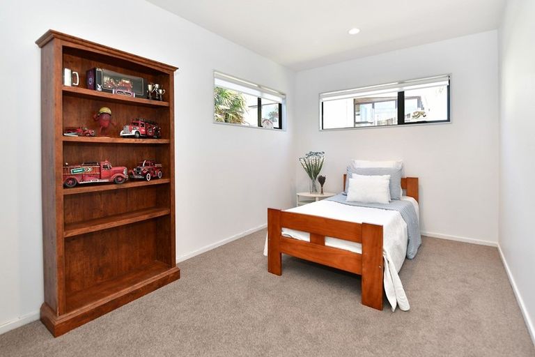 Photo of property in 40 Tiri Road, Manly, Whangaparaoa, 0930