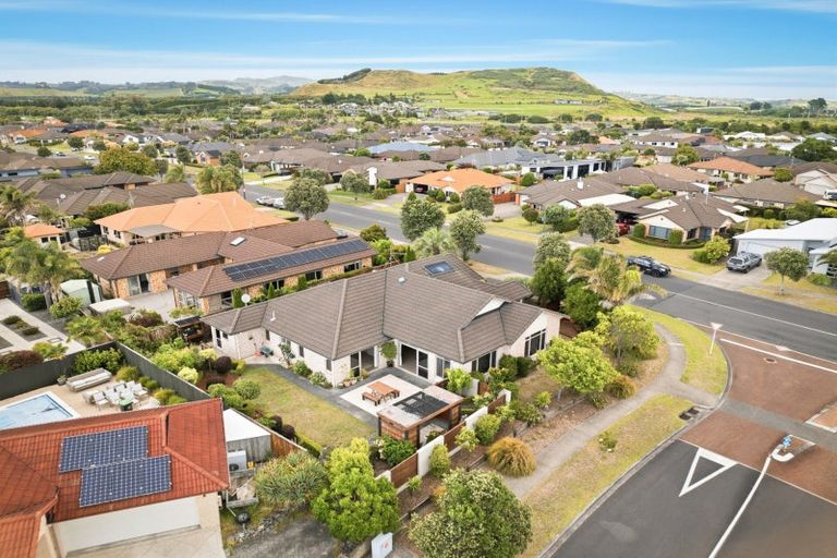 Photo of property in 557 Gloucester Road, Papamoa Beach, Papamoa, 3118