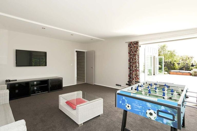 Photo of property in 7b Olwyn Place, Greenhithe, Auckland, 0632