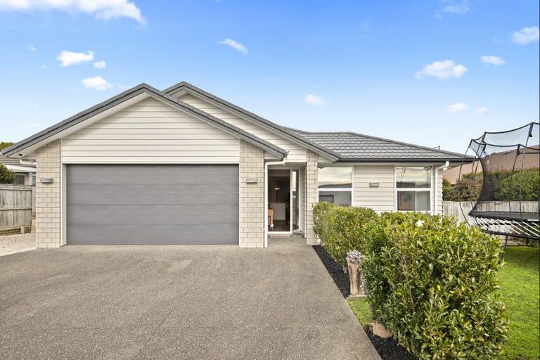 Photo of property in 15 Lydiard Place, Beachlands, Auckland, 2018