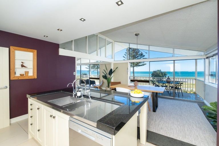 Photo of property in 26 The Esplanade, Westshore, Napier, 4110