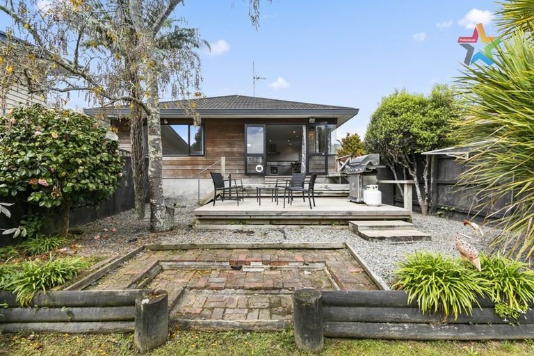 Photo of property in 1/33 Manuka Street, Stokes Valley, Lower Hutt, 5019