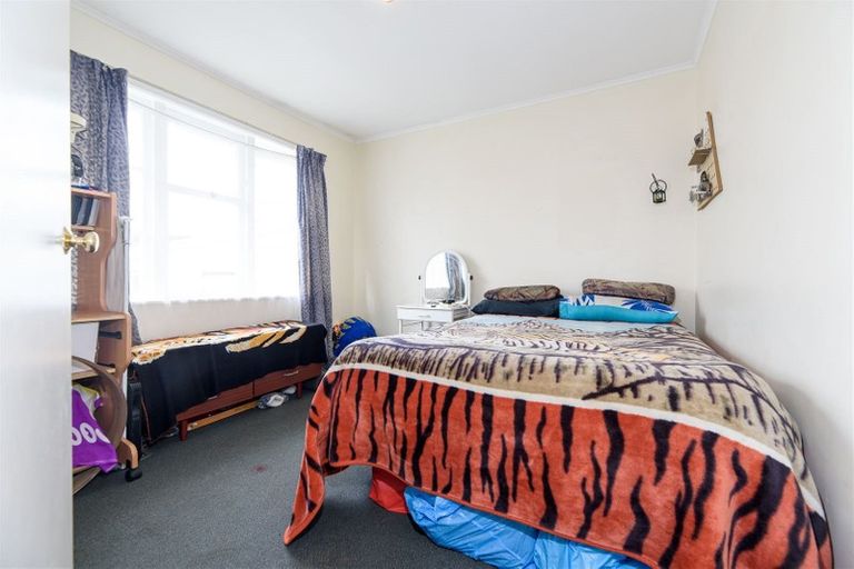 Photo of property in 12 Igloo Place, Red Hill, Papakura, 2110