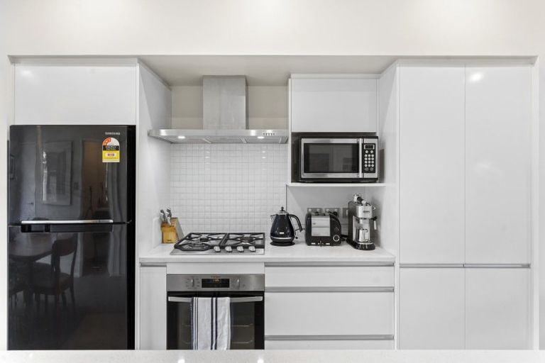 Photo of property in 11 Saltmarsh Road, Hobsonville, Auckland, 0616