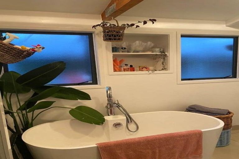 Photo of property in 48 Lenzen Road, Puhoi, Warkworth, 0994