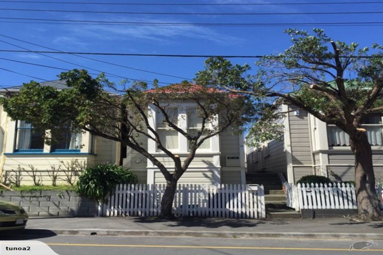 Photo of property in 21 Wright Street, Mount Cook, Wellington, 6021