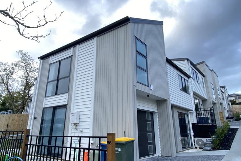 Photo of property in 56b La Rosa Street, Green Bay, Auckland, 0604