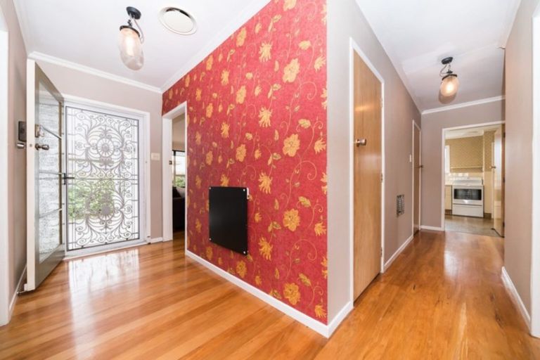 Photo of property in 4 Sutherland Crescent, Westbrook, Palmerston North, 4412