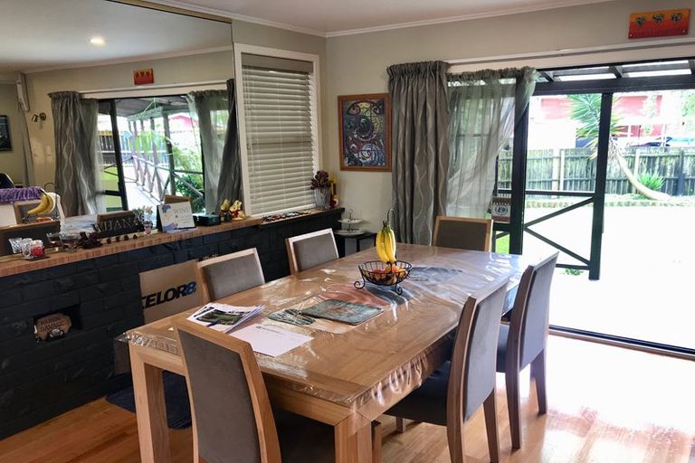 Photo of property in 35 Friedlanders Road, Manurewa, Auckland, 2102