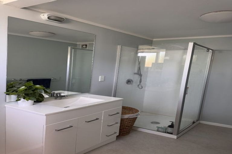 Photo of property in 15 Townsend Road, Miramar, Wellington, 6022