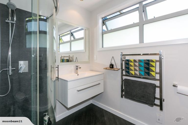 Photo of property in 9a Saint Hill Lane, Havelock North, 4130