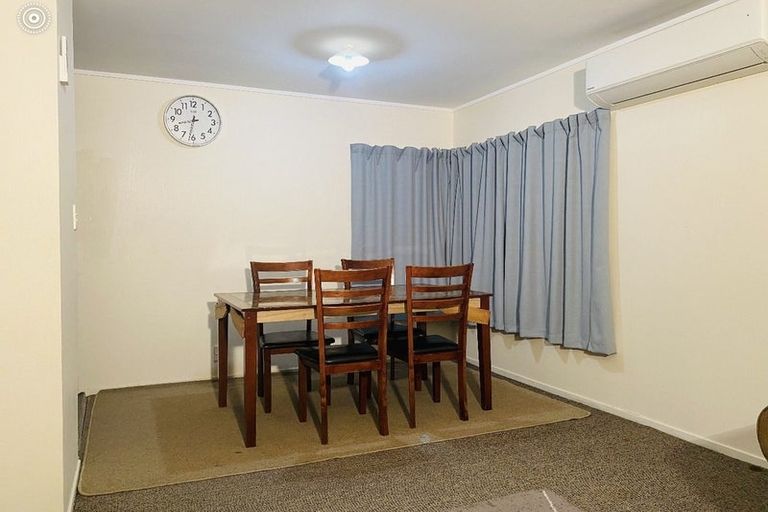 Photo of property in 2/9 George Street, Mangere East, Auckland, 2024