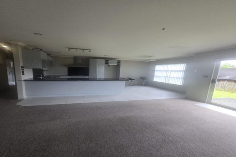 Photo of property in 31 Cape Vista Crescent, Pukekohe, 2120