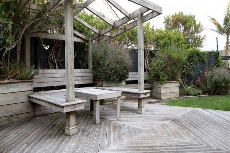 Photo of property in 2/48 Onepoto Road, Hauraki, Auckland, 0622