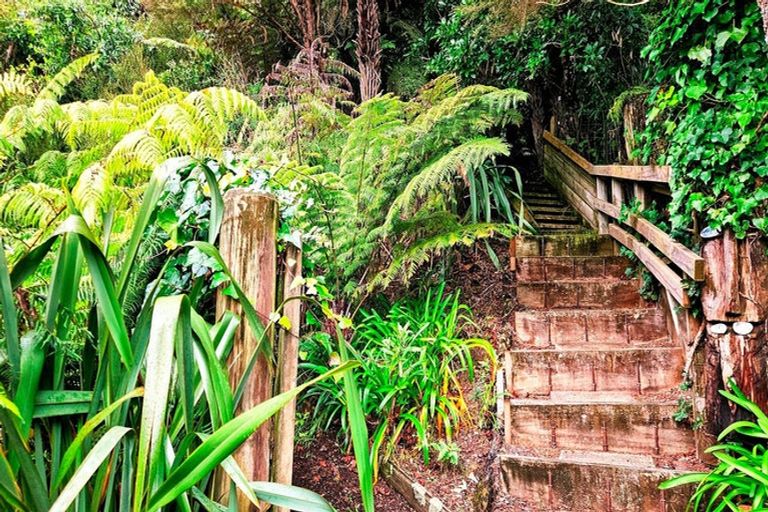 Photo of property in 37 Tyndall Street, Waiwhetu, Lower Hutt, 5010