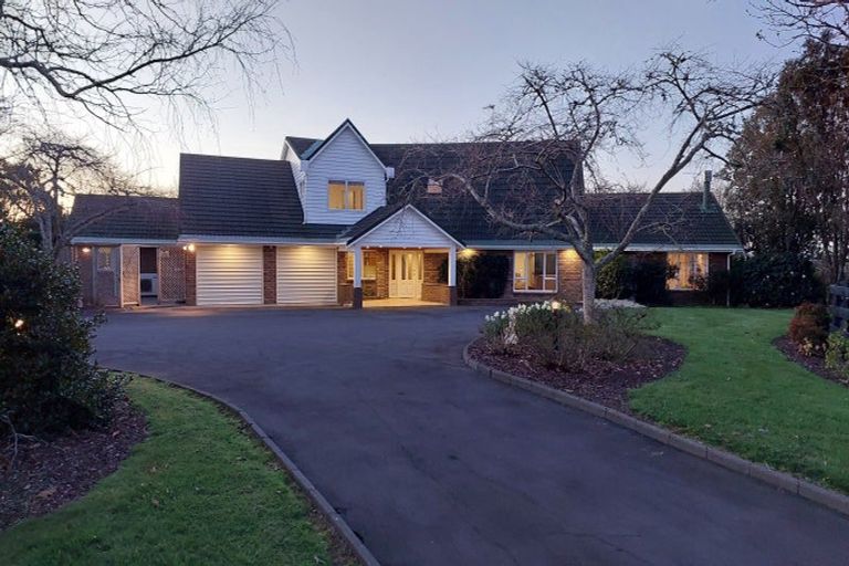 Photo of property in 225 Laing Road, Karaka, Papakura, 2580