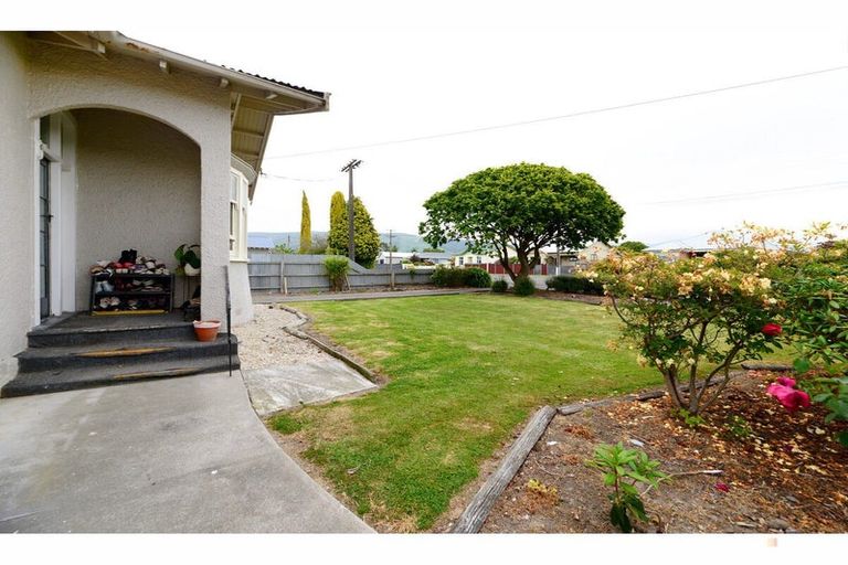 Photo of property in 23 Harris Street, Waimate, 7924