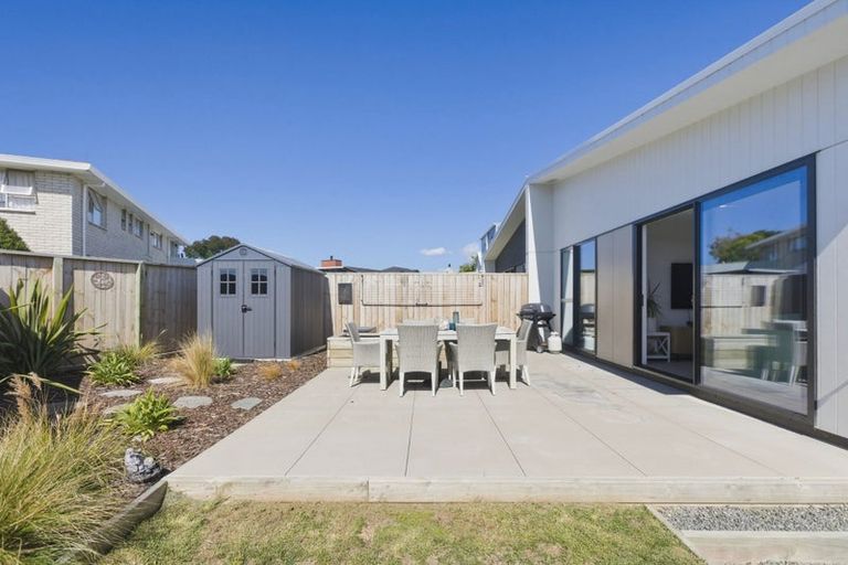 Photo of property in 1 Ara Waione, Omokoroa, 3114