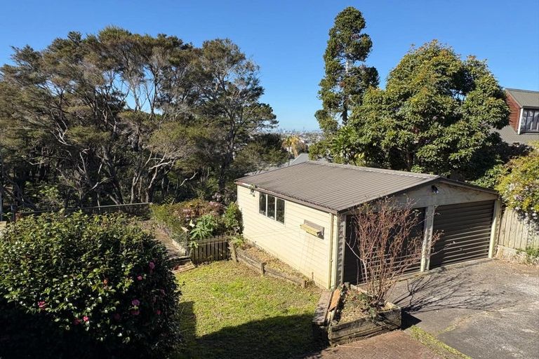 Photo of property in 4a Glendhu Road, Bayview, Auckland, 0629