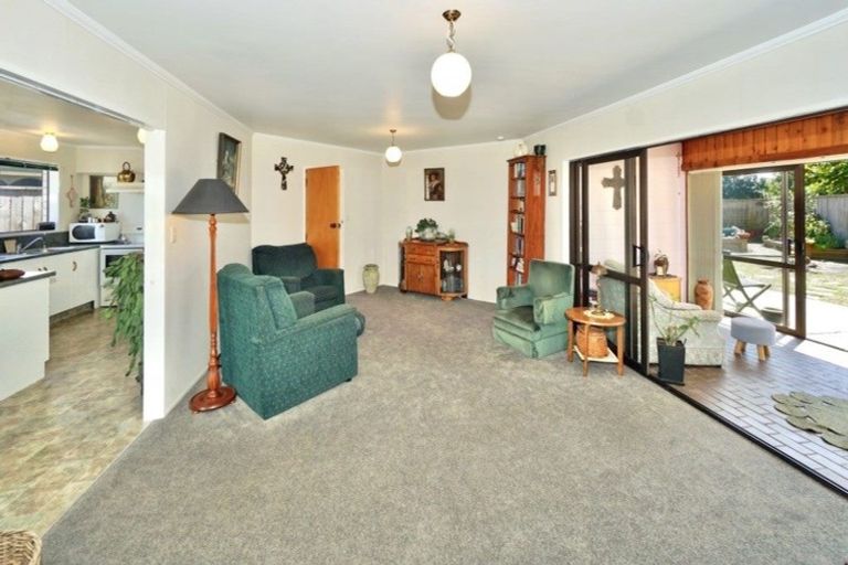 Photo of property in 2 Randell Place, Te Puke, 3119