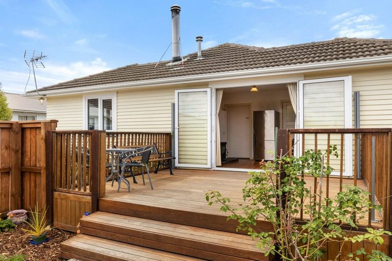 Photo of property in 71 Hargood Street, Woolston, Christchurch, 8062