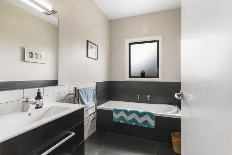 Photo of property in 8 Carmichael Street, Johnsonville, Wellington, 6037