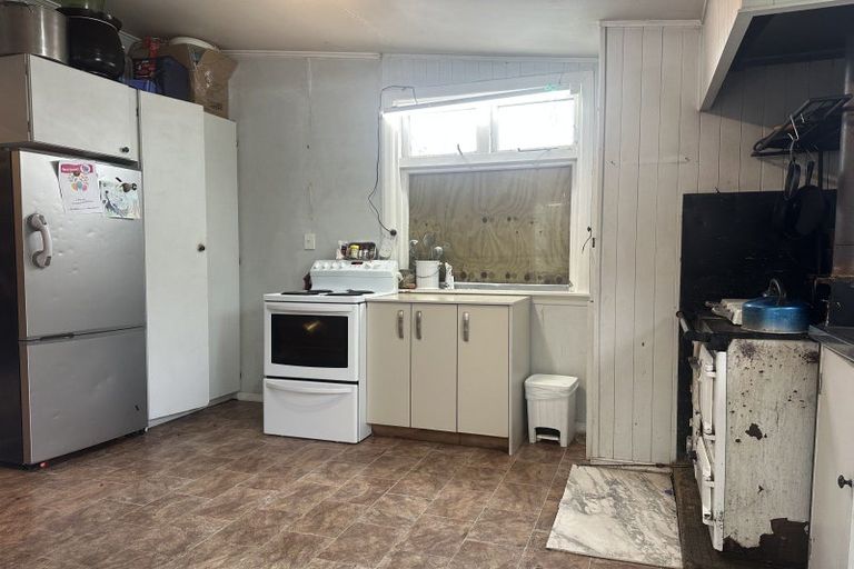 Photo of property in 129 Hall Street, Hokitika, 7810