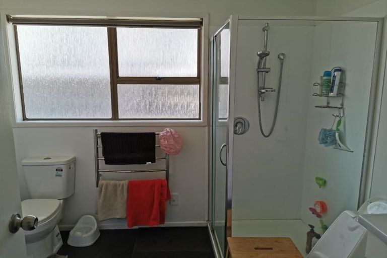 Photo of property in 5 Okataina Street, Pakuranga Heights, Auckland, 2010