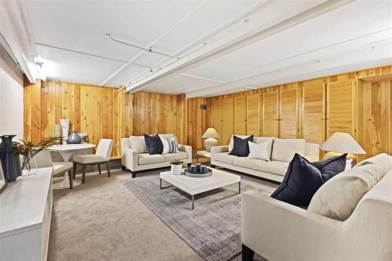 Photo of property in 1/31 Beatrice Avenue, Hillcrest, Auckland, 0627