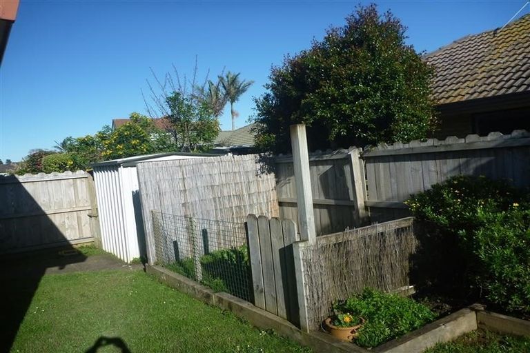 Photo of property in 111 Millhouse Drive, Northpark, Auckland, 2013