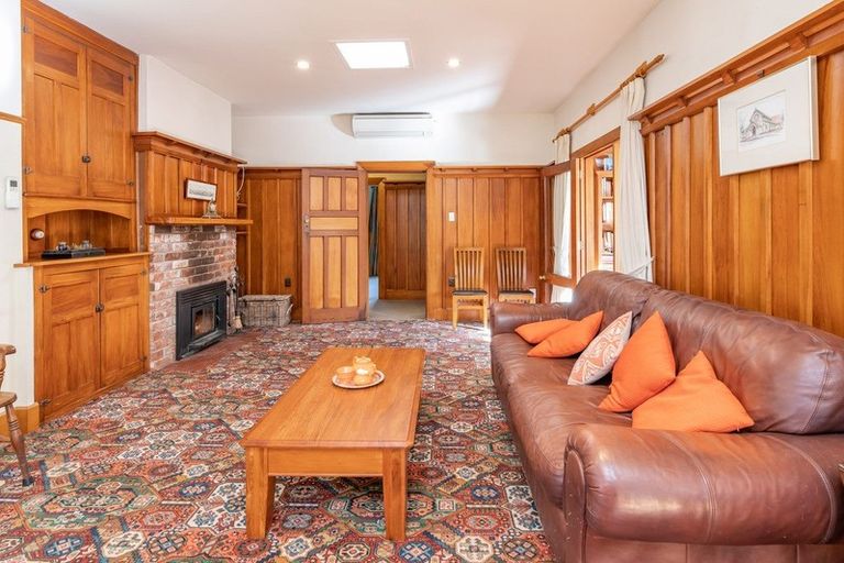 Photo of property in 130 Memorial Avenue, Burnside, Christchurch, 8053