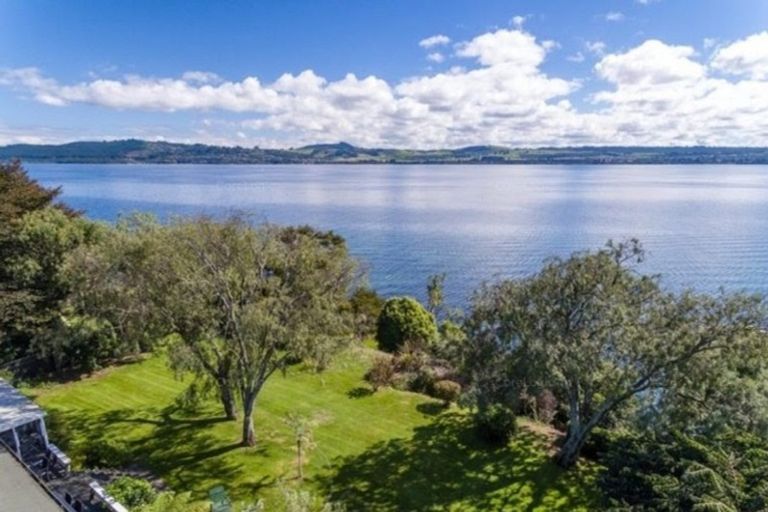 Photo of property in 18 Oregon Drive, Rainbow Point, Taupo, 3330