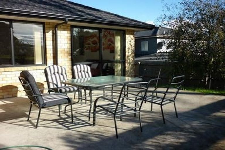 Photo of property in 1 Carol Lee Place, Albany Heights, Auckland, 0632