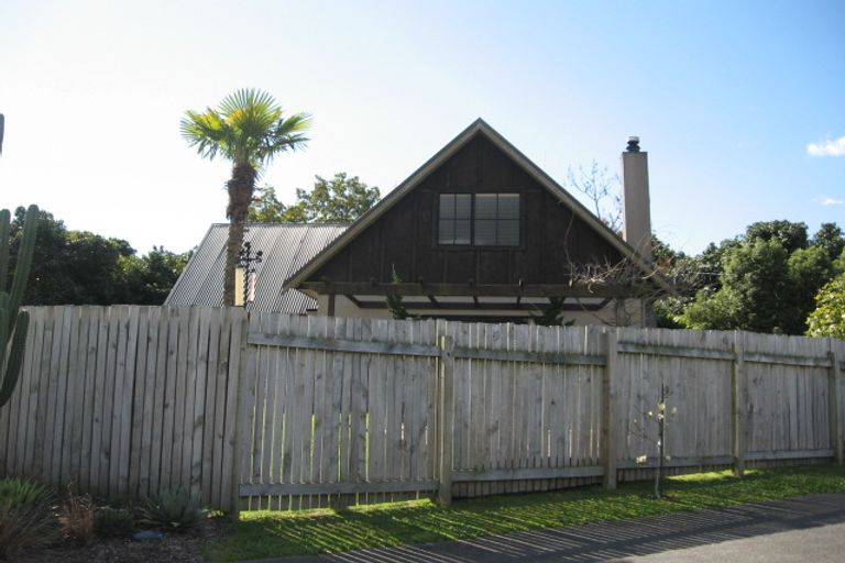 Photo of property in 28 Mamaku Rise, Welcome Bay, Tauranga, 3112